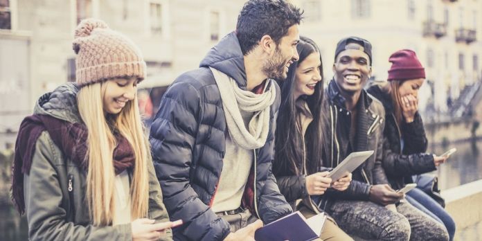 Millennials: sortir des idées reçues pour mieux répondre à leurs attentes